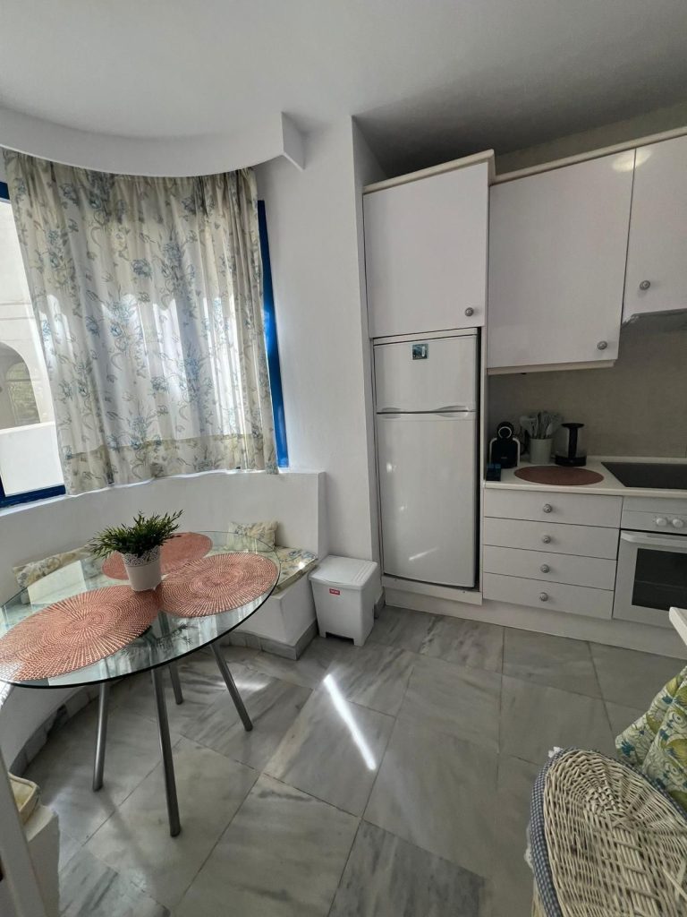 0a9d4d21d5d09be37b757cfbe3a43864 - 4