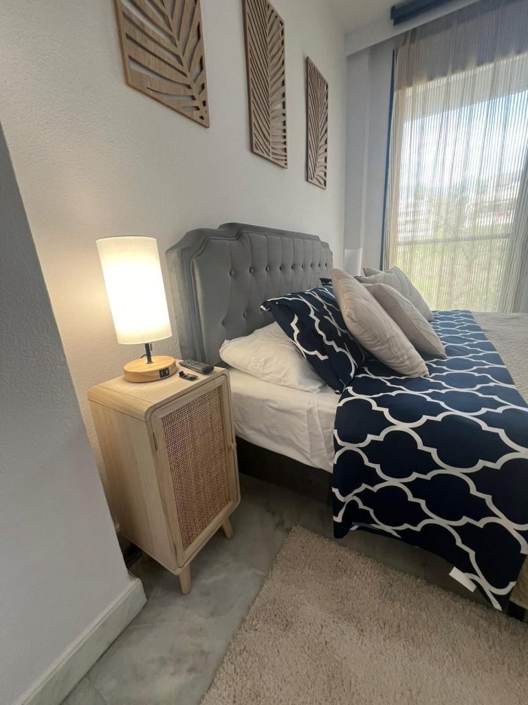 0a9d4d21d5d09be37b757cfbe3a43864 - 9