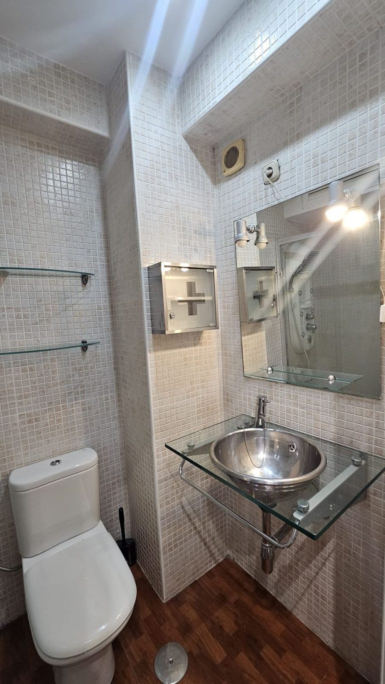 0ac81c2ceb721bbe03bb86ae879b3a79 - 9