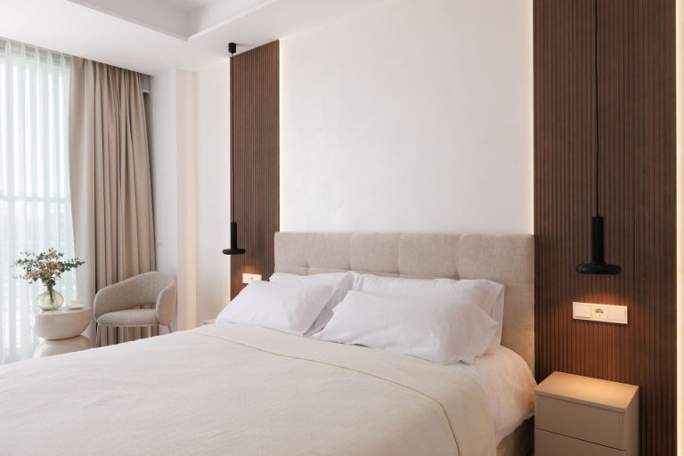 0e6299995cec8b89ada4aec32193e6a1 - 12