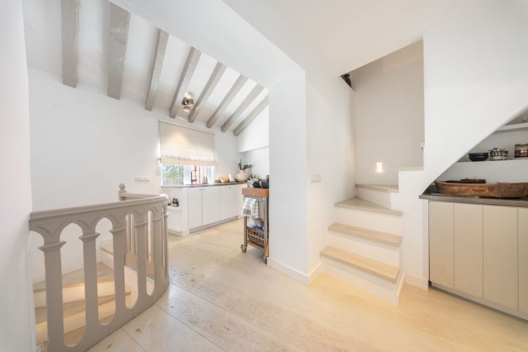 0f20fba7bb8a2def4dbc8a91027e9f62 - 8