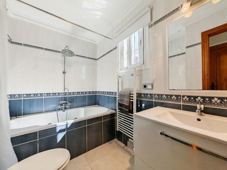 0ff6ea5376bc217248fda4a0351eb28a - 11