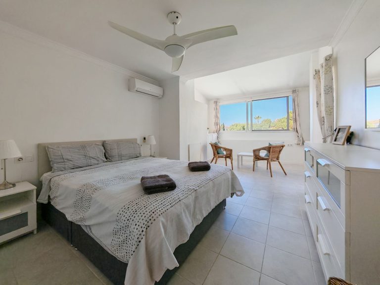 0ff6ea5376bc217248fda4a0351eb28a - 6