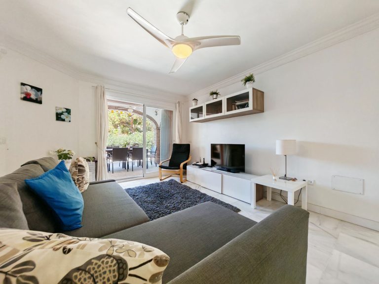 0ff6ea5376bc217248fda4a0351eb28a - 8