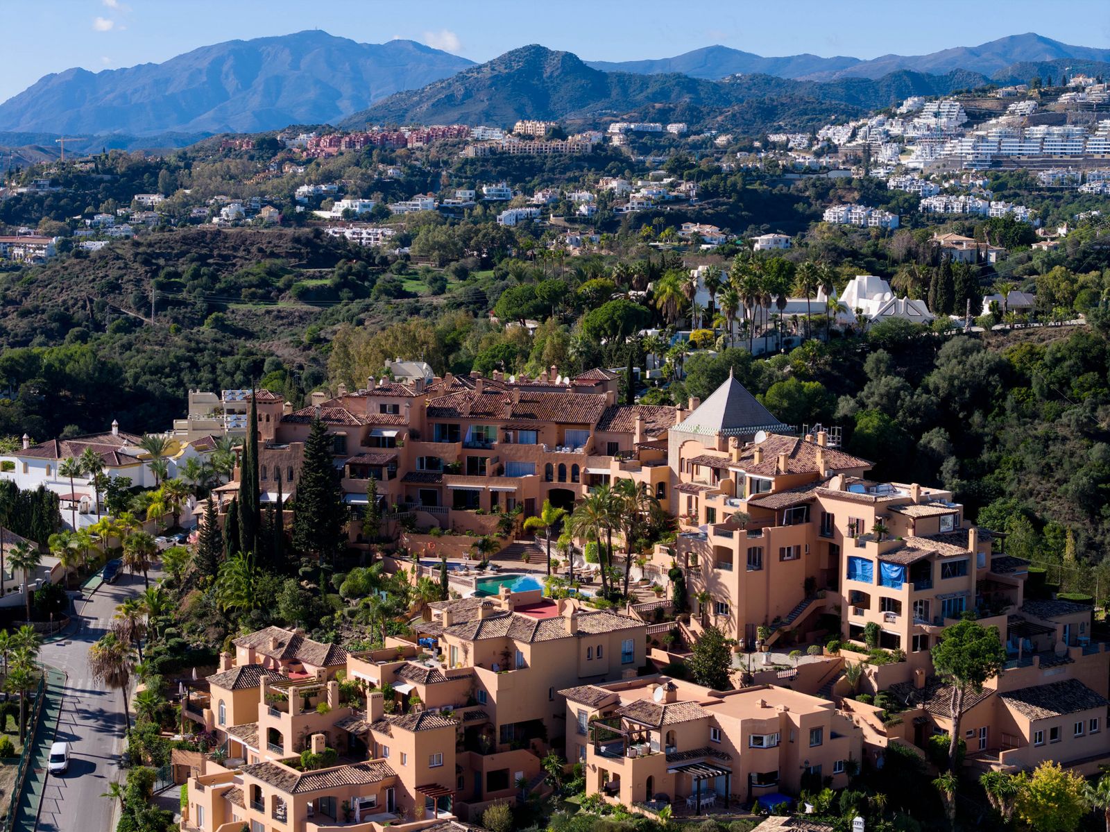 10678a5279d6e245cacfdf1fba2be360 - 16