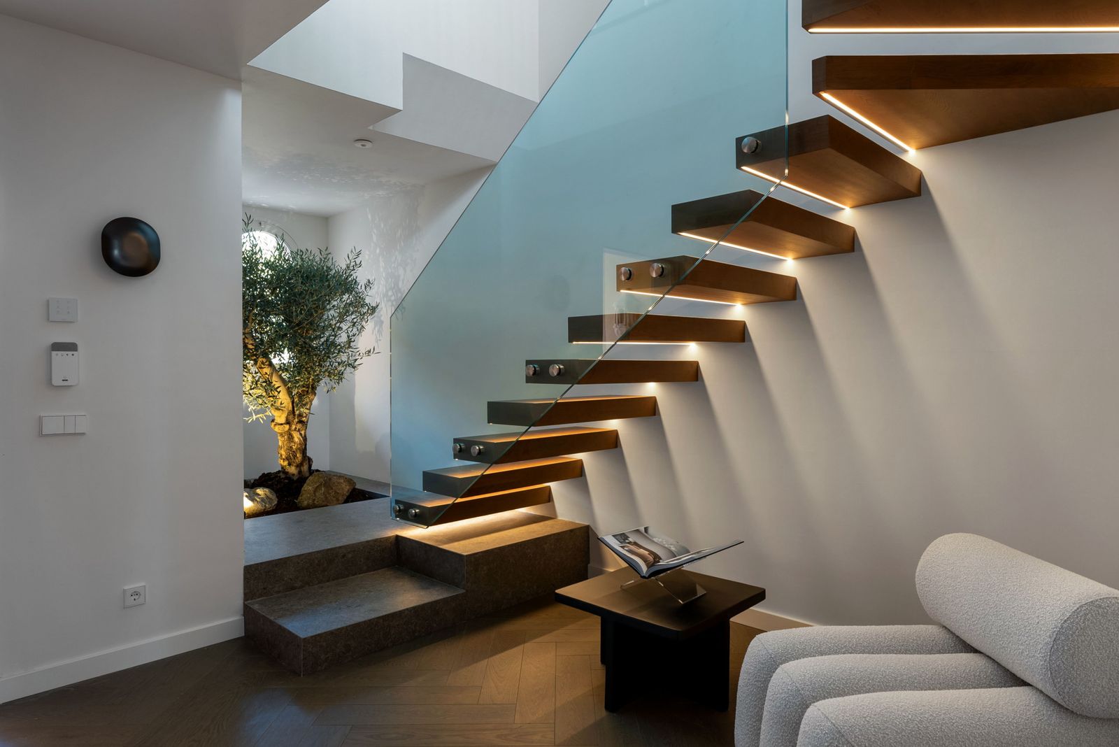 10678a5279d6e245cacfdf1fba2be360 - 4