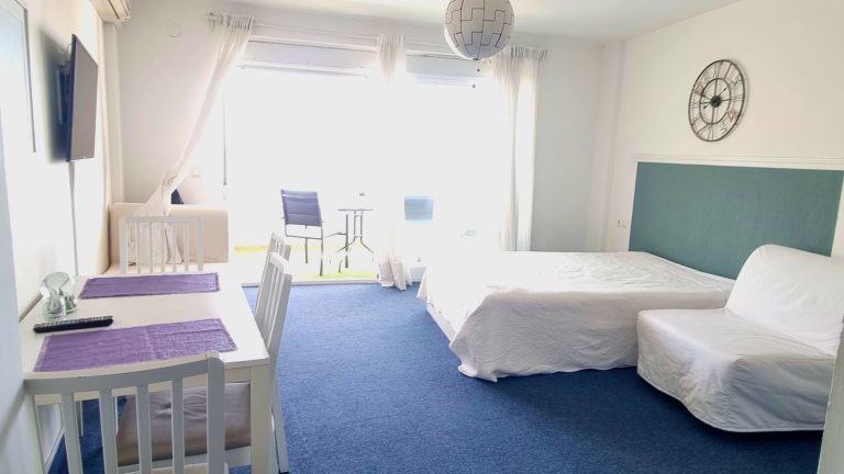 10b0fc8c879e4a9aa12f18fc7f29807d - 7