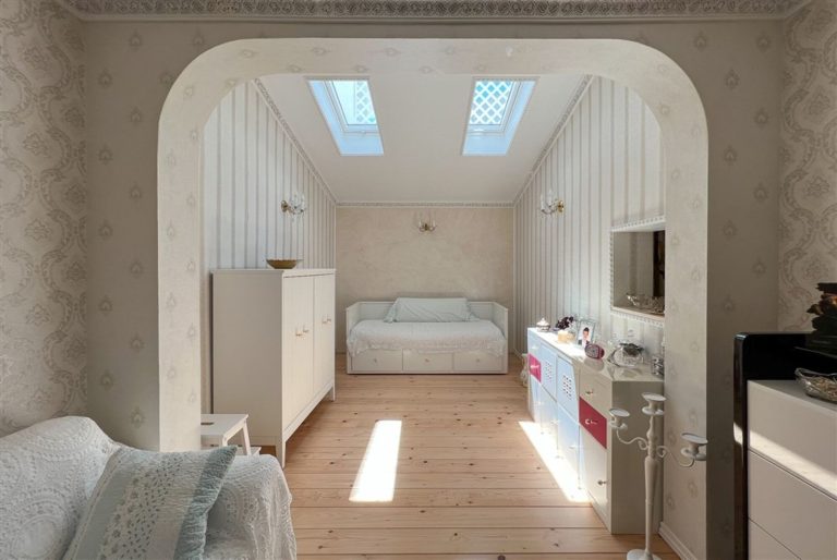 11b1d22f868c93b9904955837da965f9 - 12