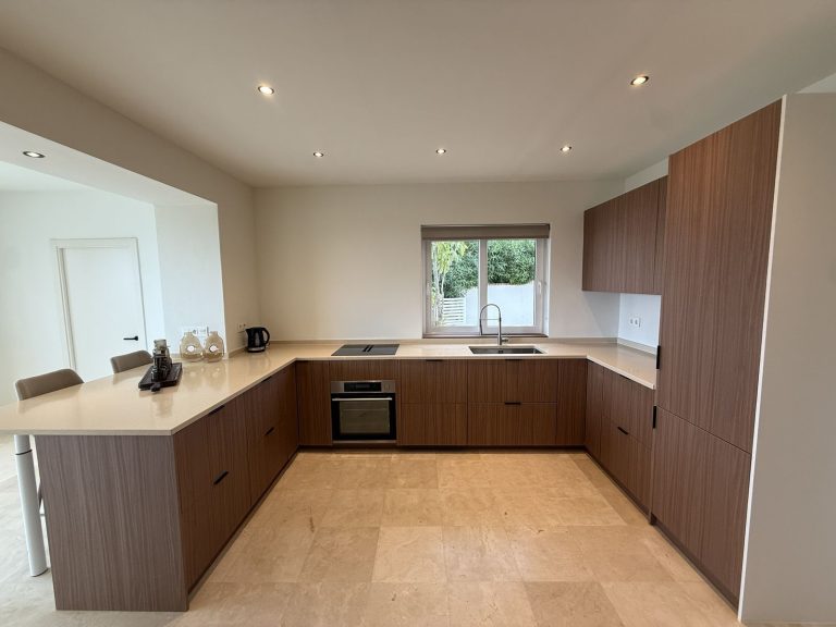 1249a0e1993bd68981f00670fc20f32f - 11