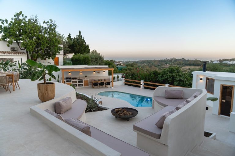 1249a0e1993bd68981f00670fc20f32f - 2