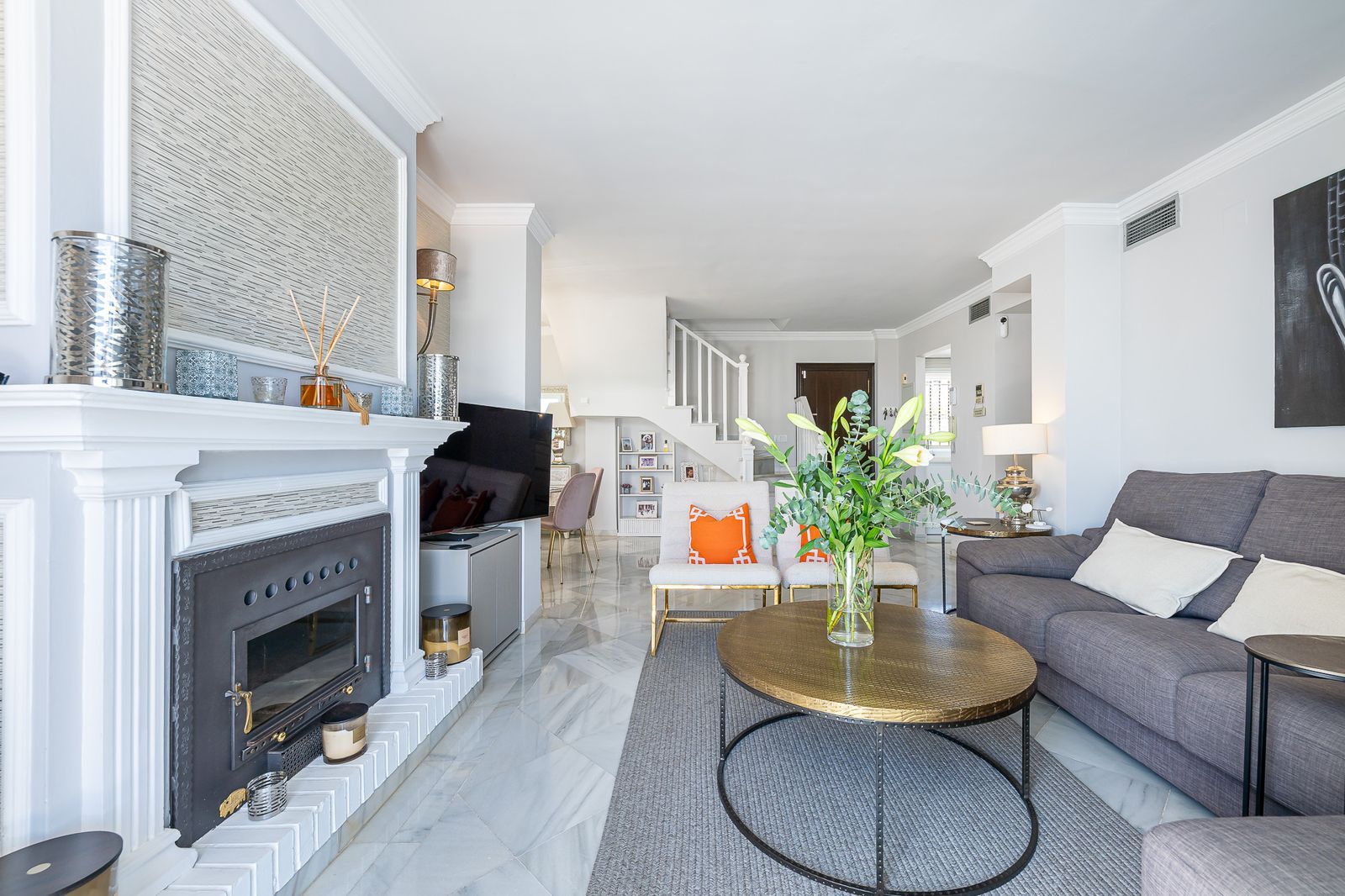 126704abdd1dee05a1b63cf4418f9e01 - 8