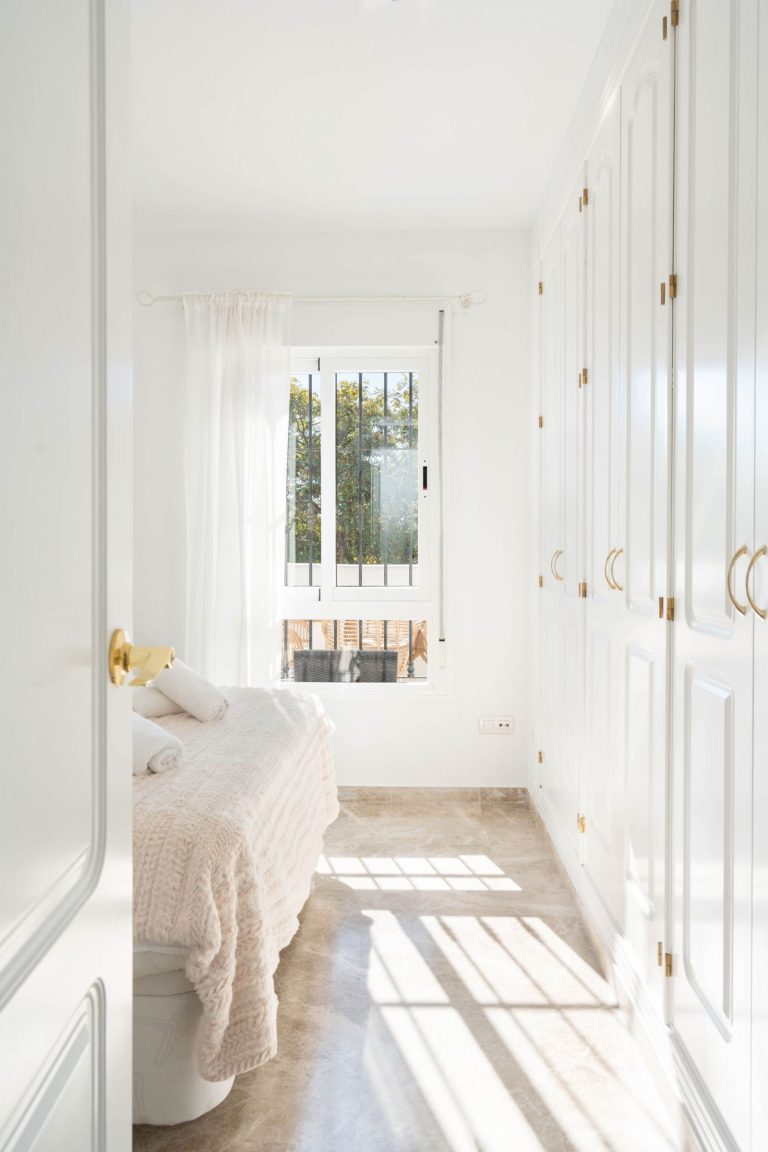 15a1df22ab168cb1075b0b8d770e4a69 - 13