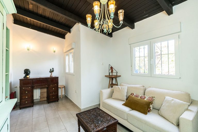 177b81eac3f072c4e4bee501326f9ac3 - 11