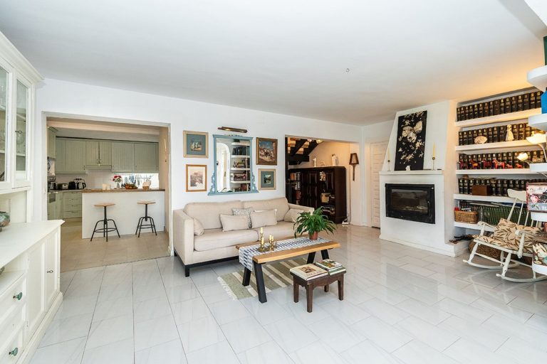 177b81eac3f072c4e4bee501326f9ac3 - 4