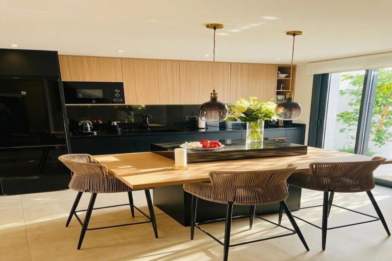 17e14f232de7e81c2251e91bcc99c9ff - 4