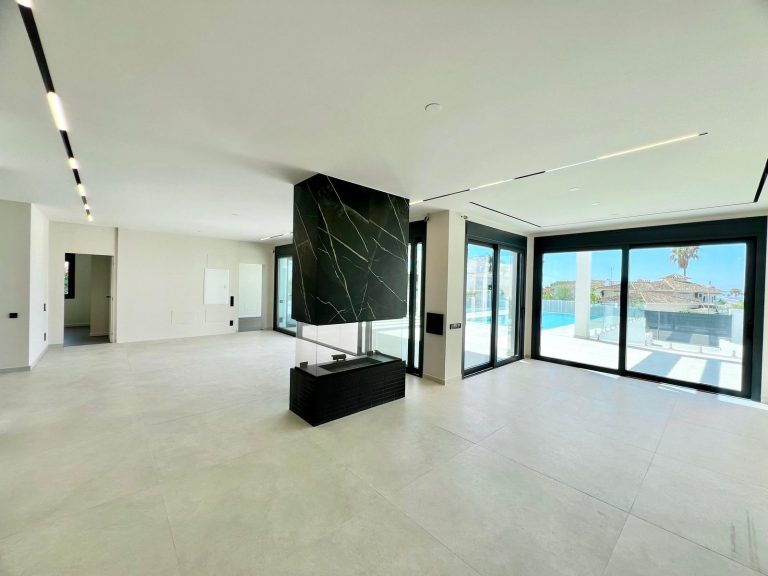 1ab045e7d94d24008f28d32267ed94a5 - 13