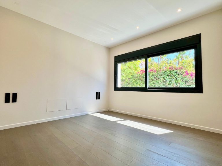 1ab045e7d94d24008f28d32267ed94a5 - 16