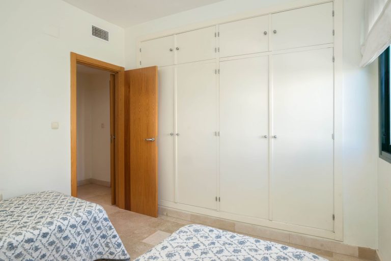 1c3faf89b53a53273919a730ff7e43be - 13