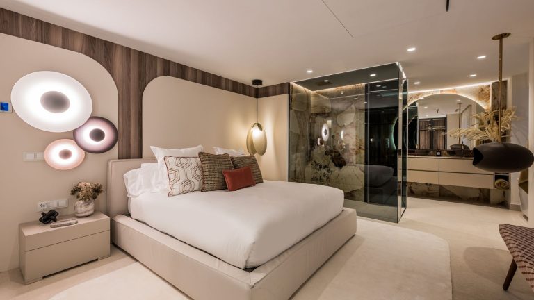 1cd26edd8274e224fd38f3591689941b - 15