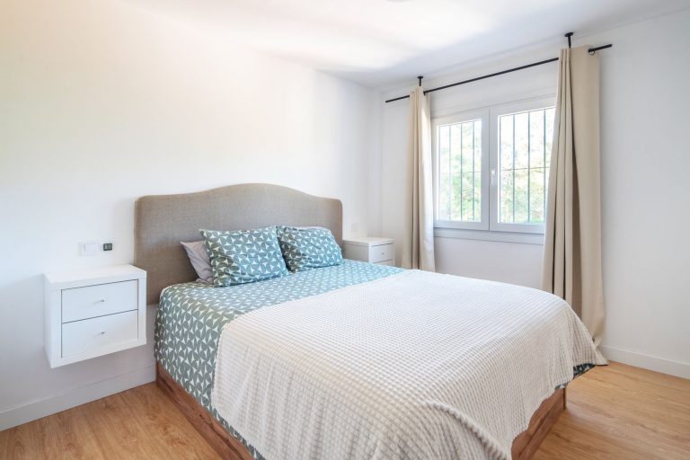 1d3b39fa987b17d71c2bbaa068ca94e8 - 5