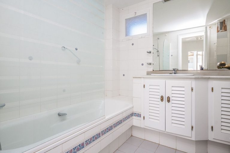 1d71df2a9070a0871849e5a1080bc7ed - 11