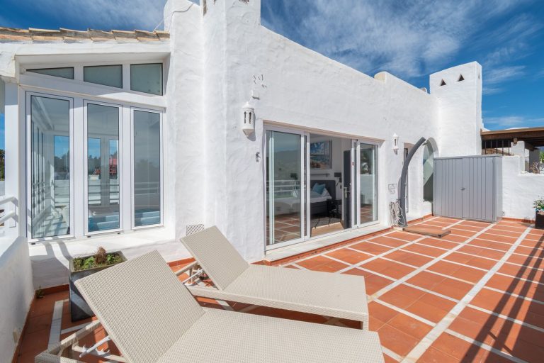 1fec4a75d907a434eb00dd92bc93031e - 12