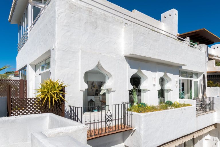 1fec4a75d907a434eb00dd92bc93031e - 7