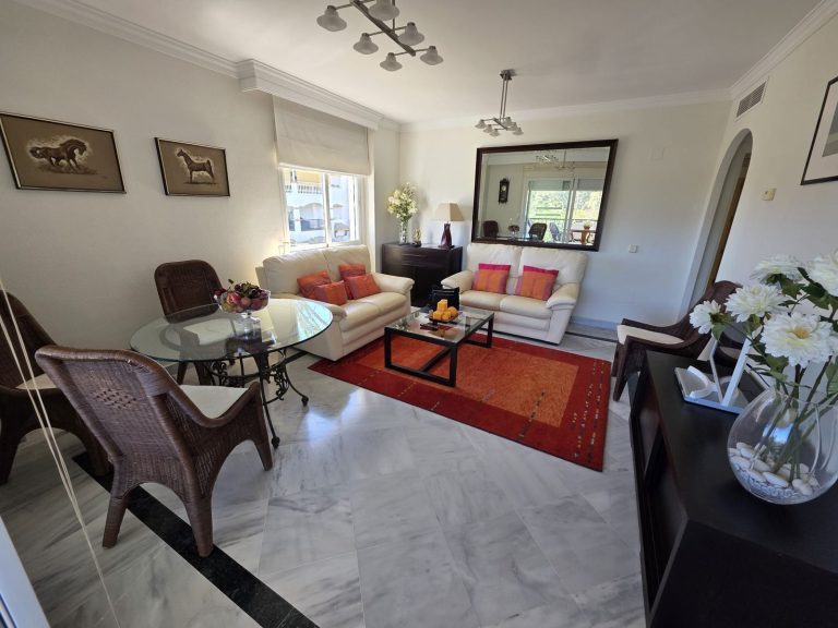 209c4ff723e3b02b976160eca1e6c4ec - 2