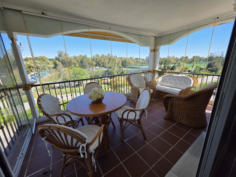 209c4ff723e3b02b976160eca1e6c4ec - 3