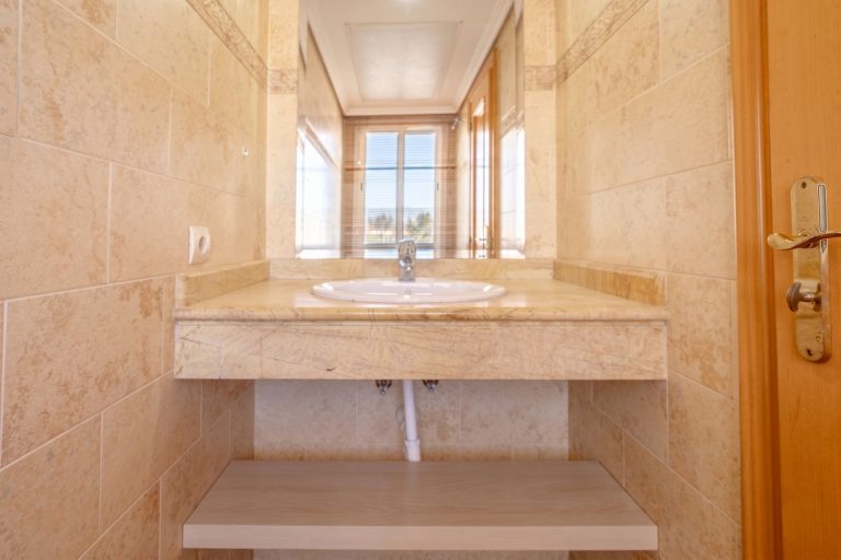 2196fb6a0b71cd228c40886ec22d6098 - 12