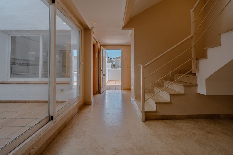 2196fb6a0b71cd228c40886ec22d6098 - 13