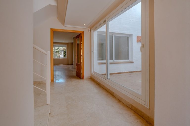 2196fb6a0b71cd228c40886ec22d6098 - 7