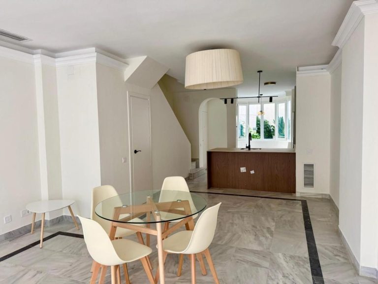 22c04d7871185cf5b3686e5e575b4b60 - 13