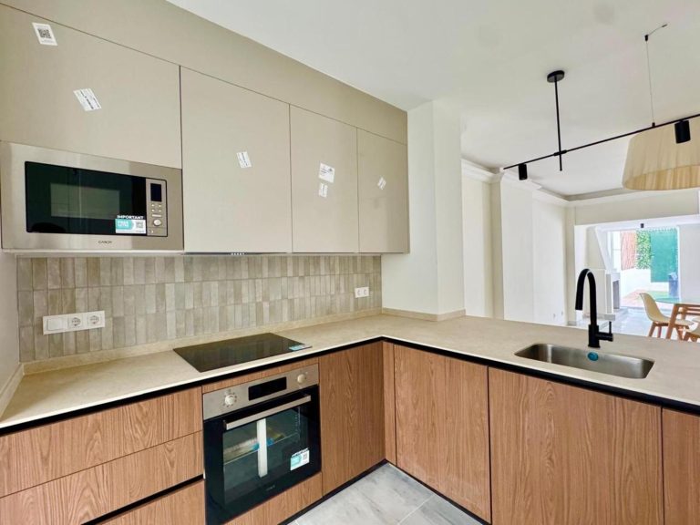 22c04d7871185cf5b3686e5e575b4b60 - 6