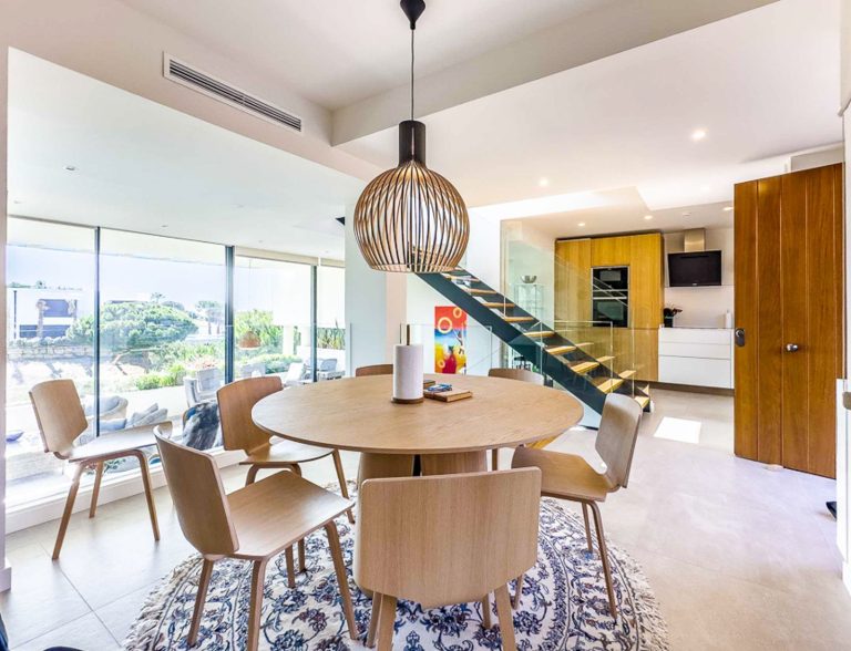 22d72f63d84eb6ec4a2eae8b241fc1f7 - 12