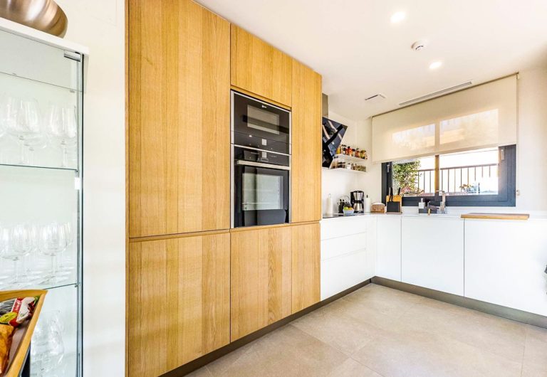 22d72f63d84eb6ec4a2eae8b241fc1f7 - 14