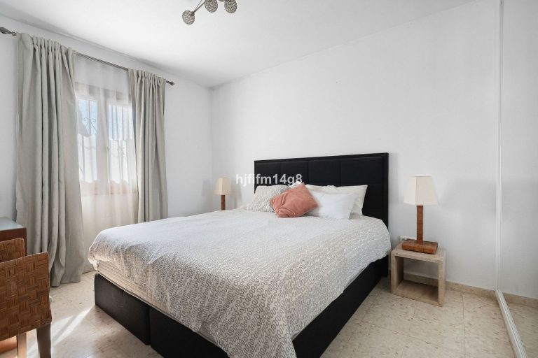 24ee50e3e3dd31b05d937fe1b78173ae - 12