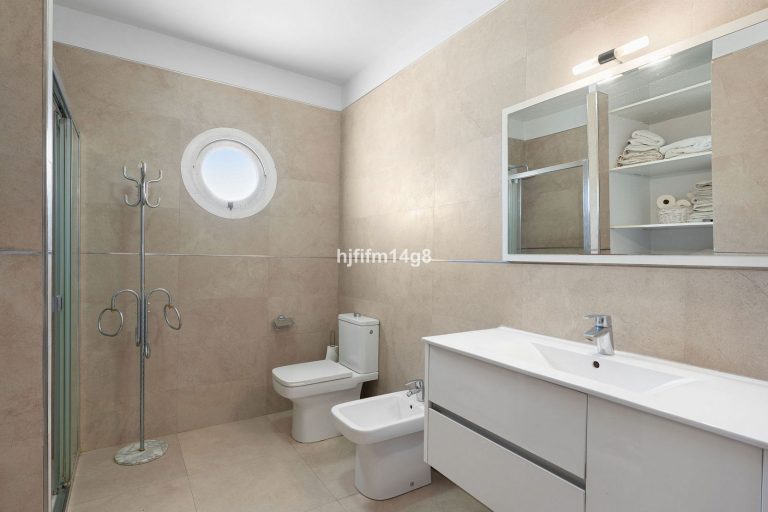 24ee50e3e3dd31b05d937fe1b78173ae - 15