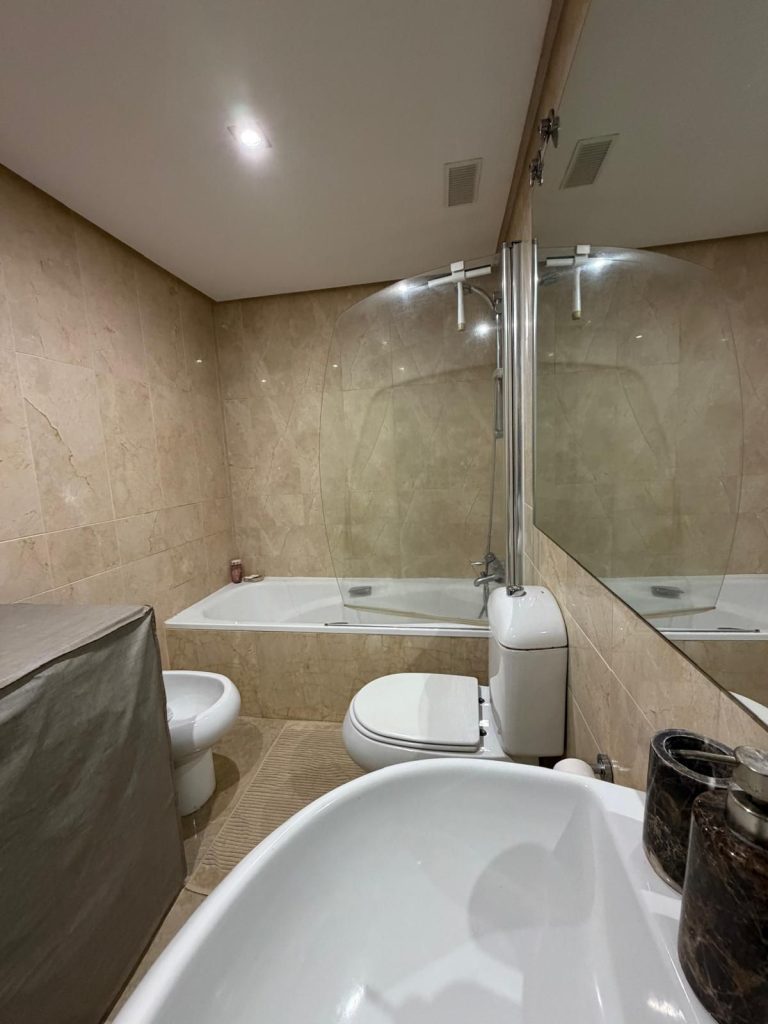 2557ac66b87ccecec8f77f195c841687 - 11