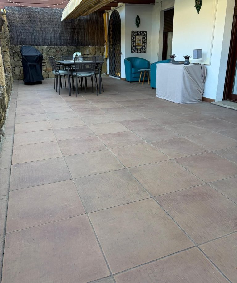 2557ac66b87ccecec8f77f195c841687 - 15