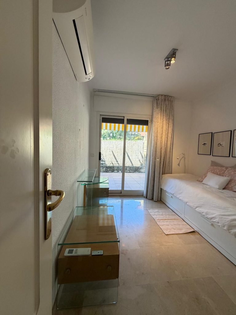 2557ac66b87ccecec8f77f195c841687 - 4