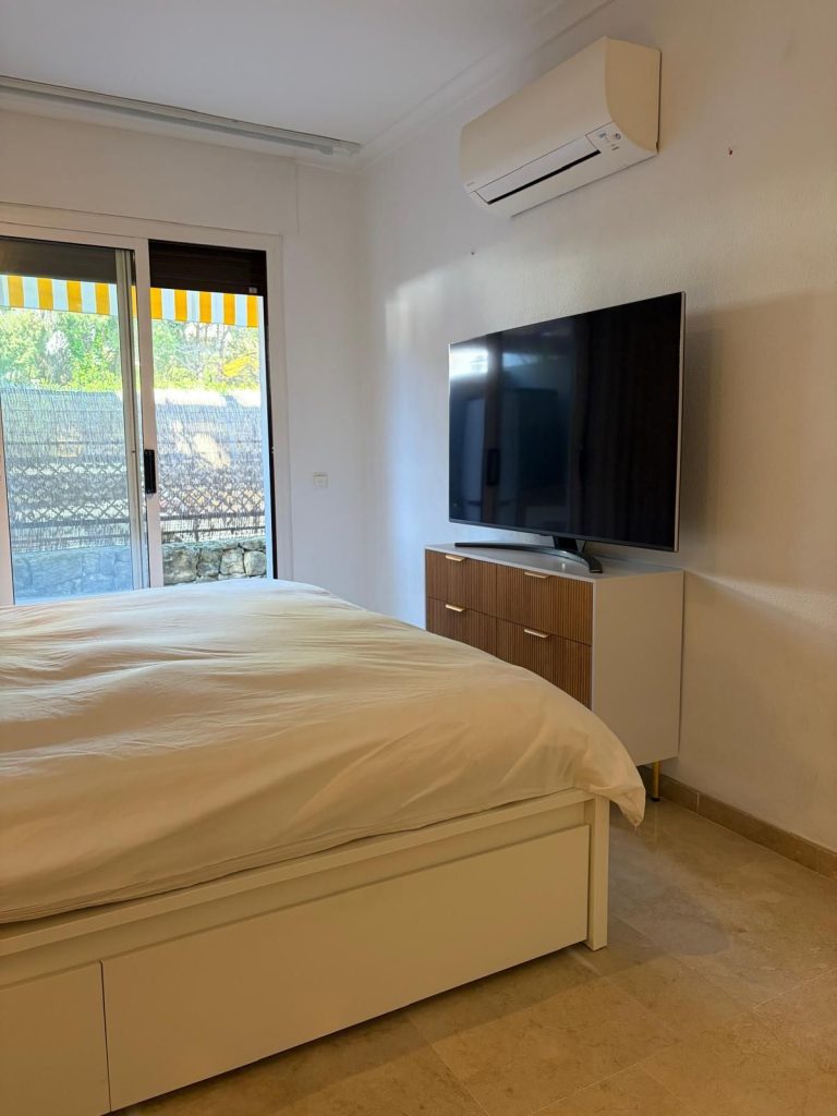 2557ac66b87ccecec8f77f195c841687 - 9