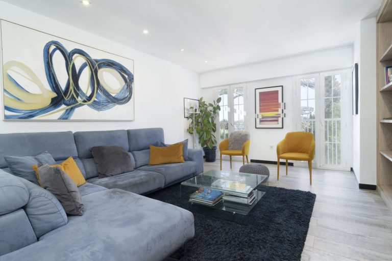 26bba9d3aecc0553734260a9cf923f6f - 12