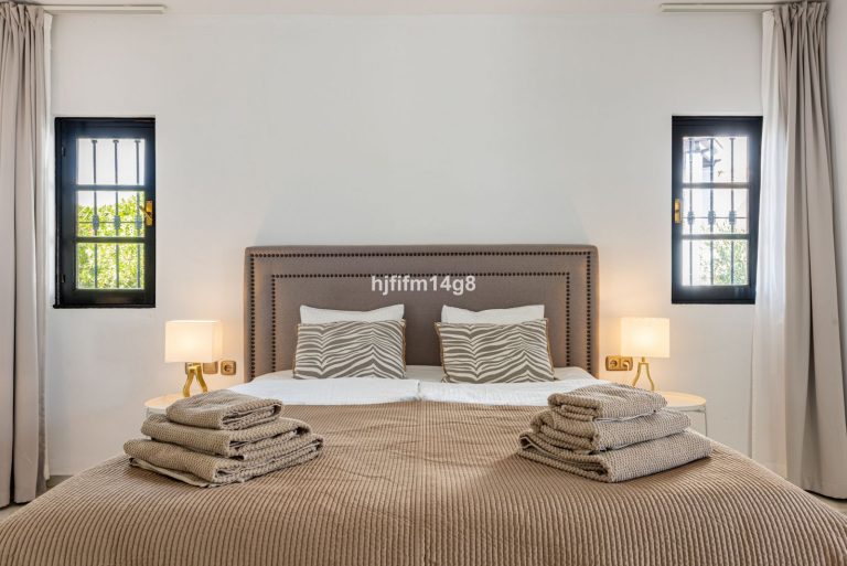 26f825974ecfceb99c25a70e504ccd1e - 14