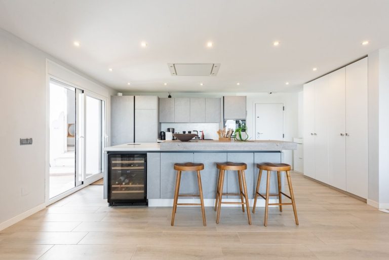 274e92a85caf505993a0189db9779c4e - 12