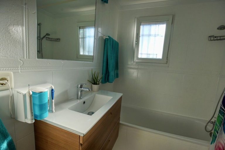 2a53a8a9c5f7459099c0c0bd2c1db743 - 11