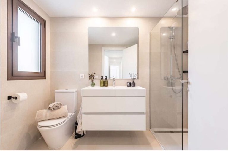 2a5af1aa8ee4f51a97a17679188d309d - 7