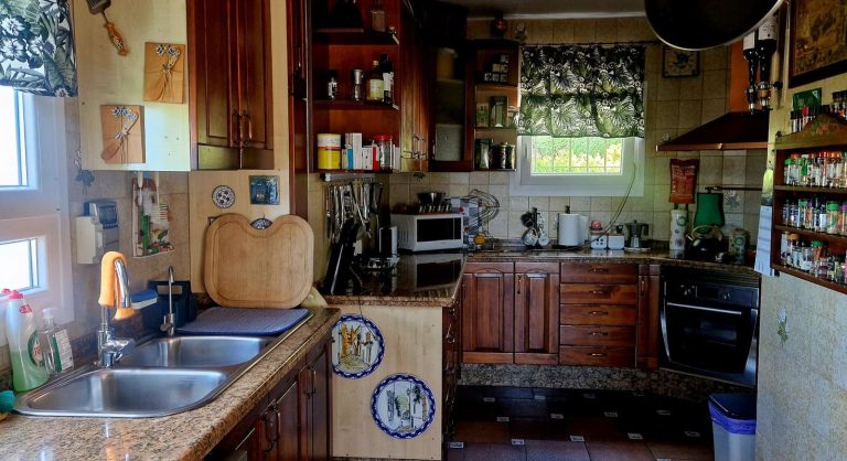 2b0e7a352877944bf94ba0c1662926c5 - 14