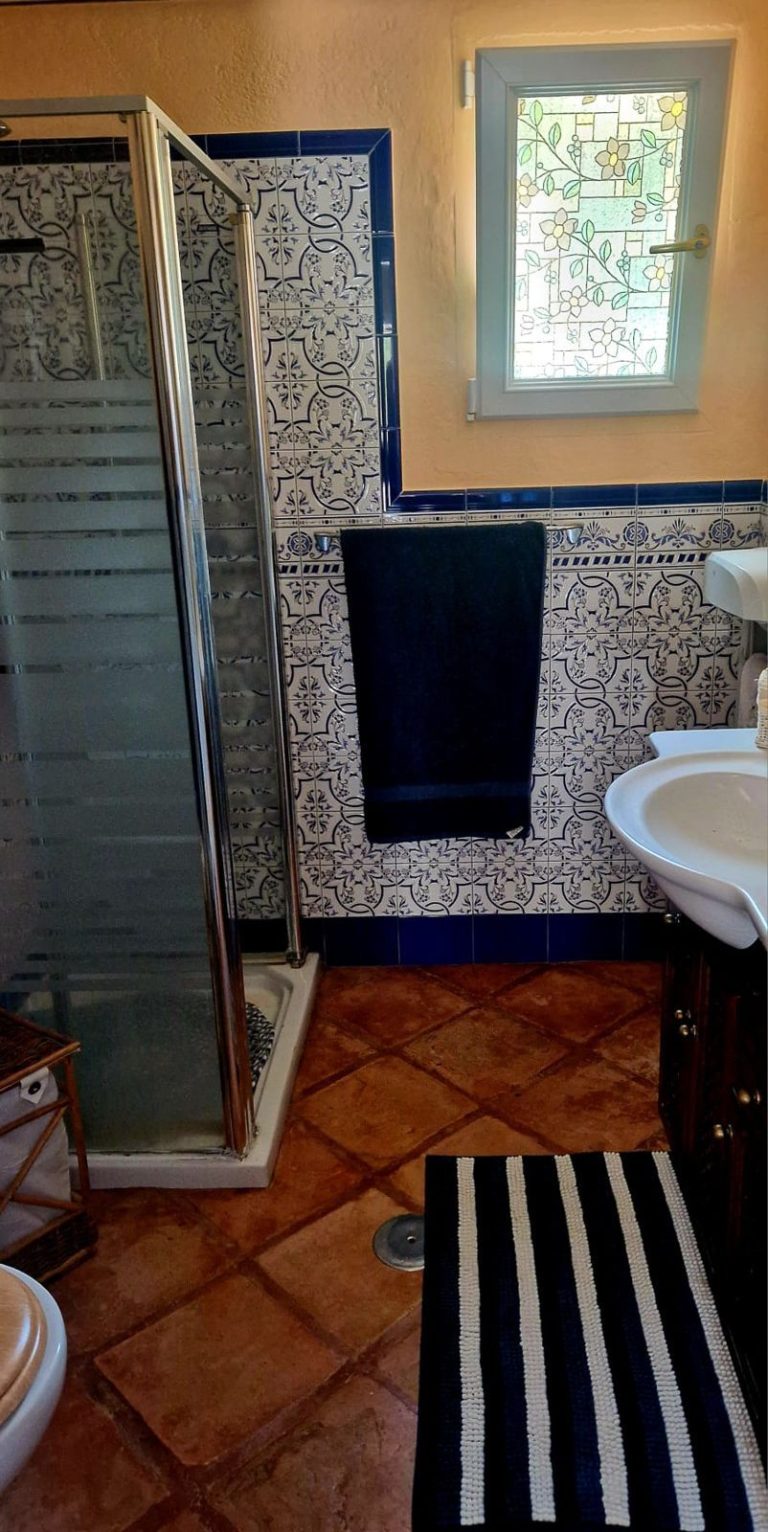 2b0e7a352877944bf94ba0c1662926c5 - 8