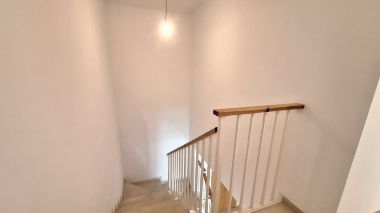 2b10c3a277502dea6c980d4a4a79fbc3 - 13